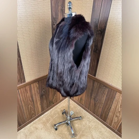 BEAUTIFUL VINTAGE DARK BROWN ALMOST BLACK FOX FUR VEST JACKET COAT LARGE - Picture 4 of 10